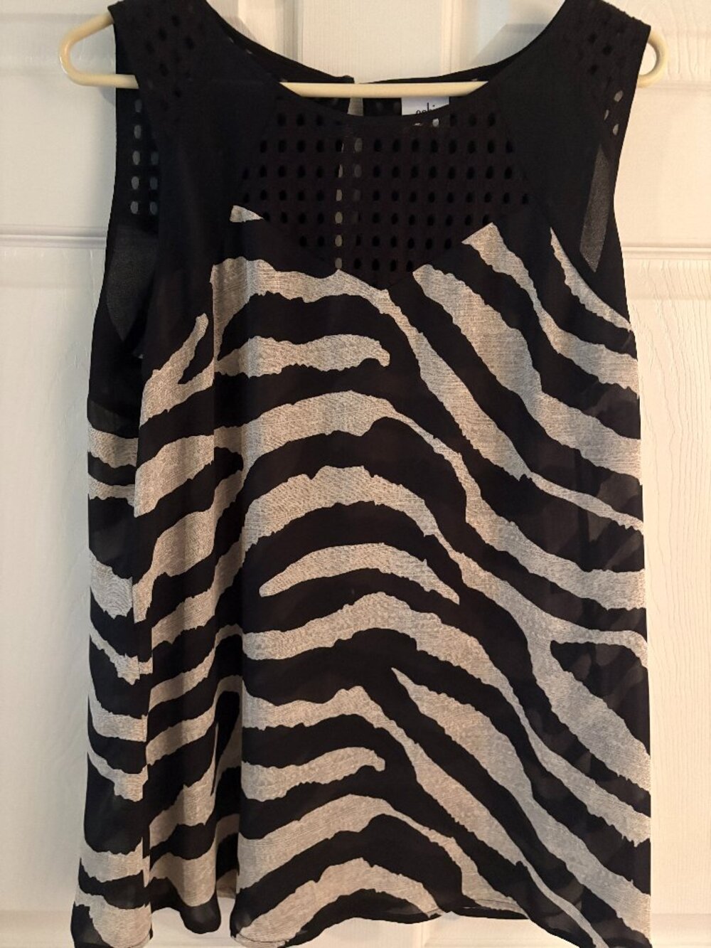Cabi sleeveless Blouse size medium
